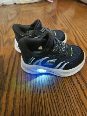 Skechers Navy & Lime Kids Light-Up Sneakers